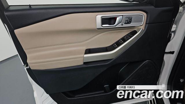Ford Explorer (VI) 2.3 LimIted 4WD 2021 — фото 24