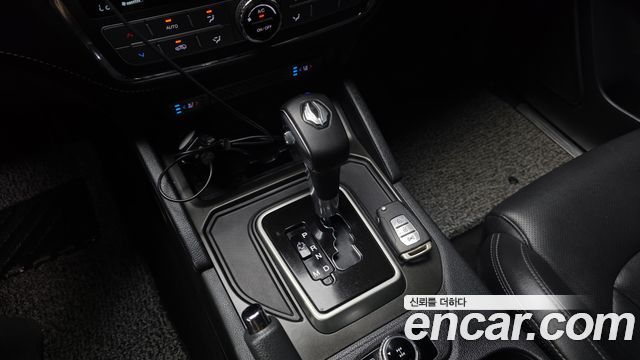 KG Mobility (SsangYong) Rexton Sports Khan Diesel 2.2 4WD Professional X (5-Link) 2019 — фото 9