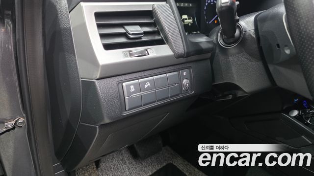 KG Mobility (SsangYong) Rexton Sports Khan Diesel 2.2 4WD Professional X (5-Link) 2019 — фото 18
