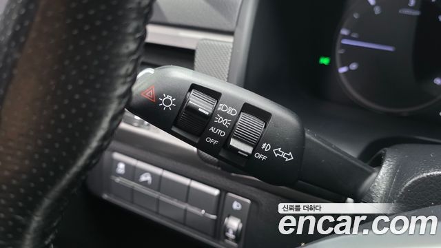 KG Mobility (SsangYong) Rexton Sports Khan Diesel 2.2 4WD Professional X (5-Link) 2019 — фото 28