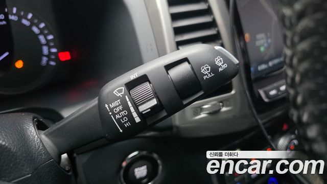 KG Mobility (SsangYong) Rexton Sports Khan Diesel 2.2 4WD Professional X (5-Link) 2019 — фото 29