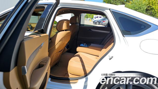 Genesis G80 (RG3) Gasoline 2.5 Turbo AWD 2025 — фото 11
