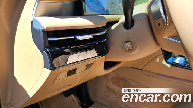 Genesis G80 (RG3) Gasoline 2.5 Turbo AWD 2025 — фото 27