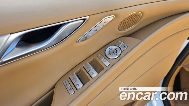 Genesis G80 (RG3) Gasoline 2.5 Turbo AWD 2025 — фото 29