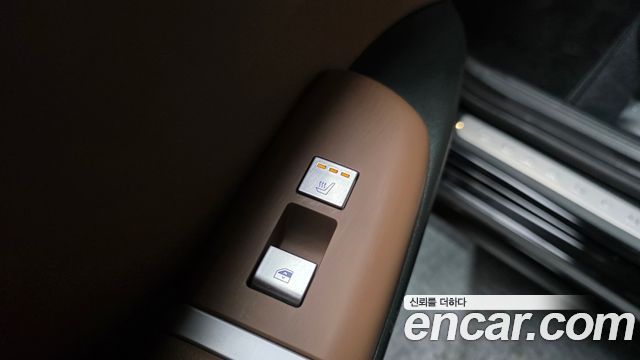 Hyundai Grandeur (GN7) 3.5 LPG 2WD Exclusive 2024 — фото 20