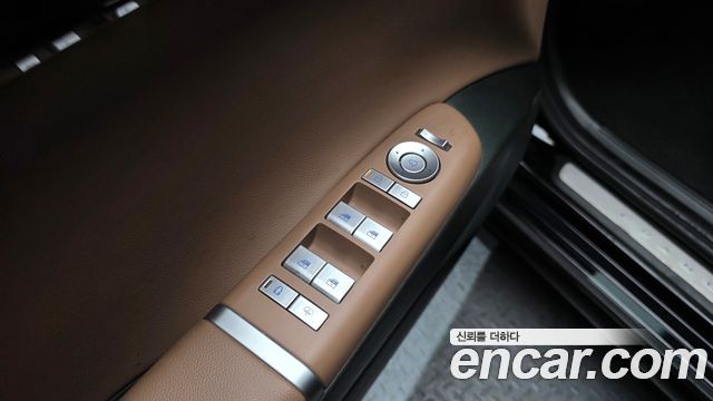 Hyundai Grandeur (GN7) 3.5 LPG 2WD Exclusive 2024 — фото 30