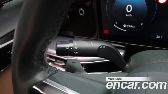 Hyundai Grandeur (GN7) 3.5 LPG 2WD Exclusive 2024 — фото 36