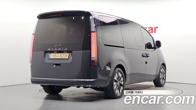 Hyundai Staria Lounge 9-Seater Inspiration 2022 — фото 2
