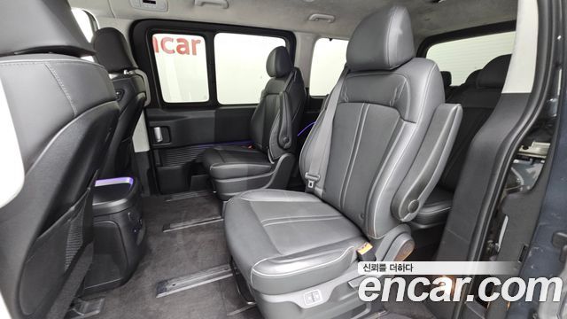 Hyundai Staria Lounge 9-Seater Inspiration 2022 — фото 12