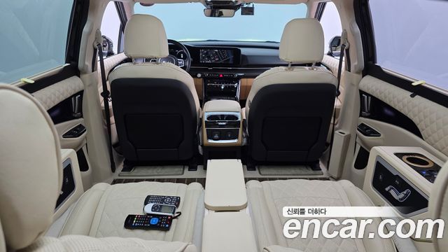 Kia Carnival (IV) Gasoline 9-seater Limousine(Special vehicle) 2021 — фото 12