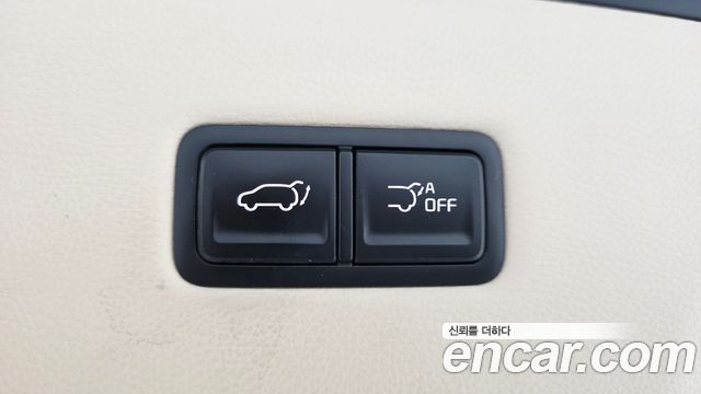 Kia Carnival (IV) Gasoline 9-seater Limousine(Special vehicle) 2021 — фото 20