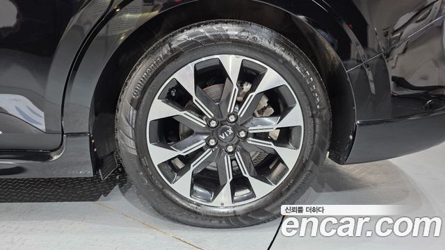 Kia Carnival (IV) Gasoline 9-seater Limousine(Special vehicle) 2021 — фото 21