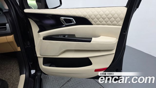 Kia Carnival (IV) Gasoline 9-seater Limousine(Special vehicle) 2021 — фото 25