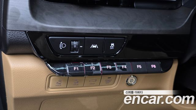 Kia Carnival (IV) Gasoline 9-seater Limousine(Special vehicle) 2021 — фото 41