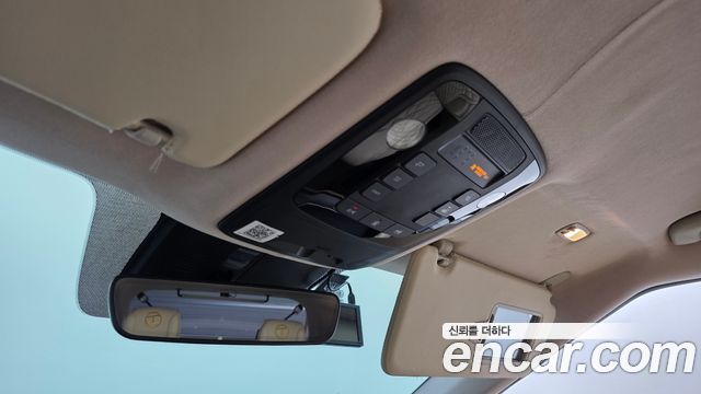 Kia Carnival (IV) Gasoline 9-seater Limousine(Special vehicle) 2021 — фото 42