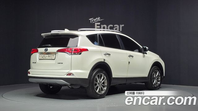 Toyota RAV4 2.5 2WD 4th 2018 — фото 2