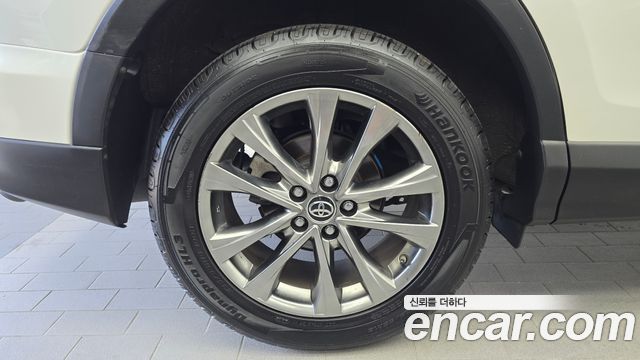Toyota RAV4 2.5 2WD 4th 2018 — фото 5