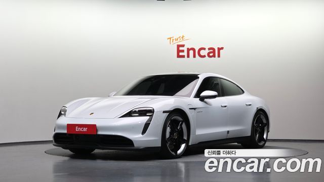 Porsche Taycan 4S