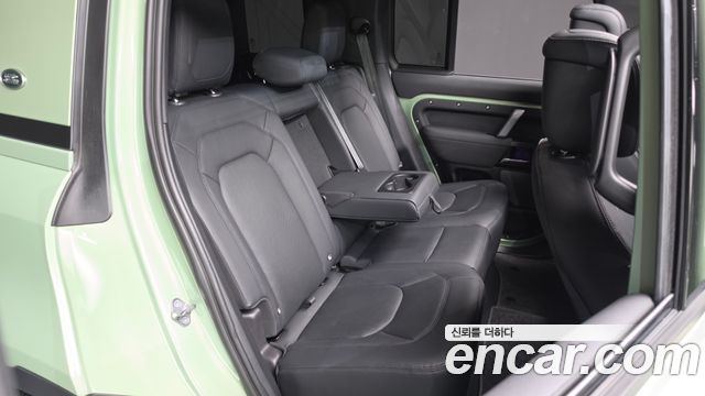 Land Rover Defender (L663) 110 D300 75th Edition 2023 — фото 15