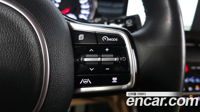 Kia Carnival (IV) Gasoline 9-Seater Noblesse 2023 — фото 17
