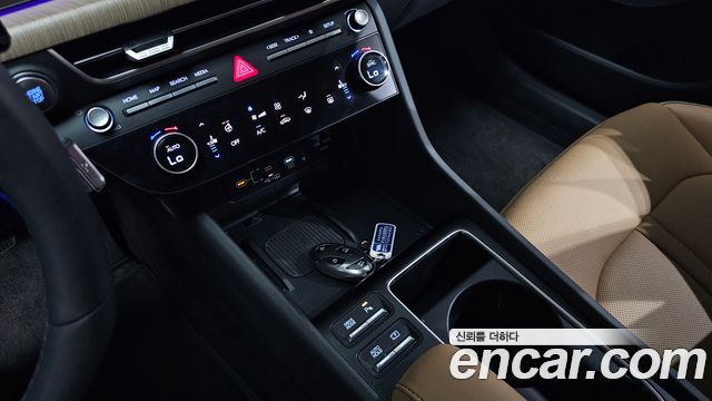 Hyundai Sonata The Edge (DN8) 1.6 Turbo Inspiration 2024 — фото 17