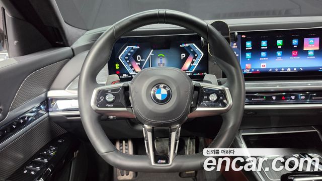 BMW 7 Series (G70) 740i sDrive M Sport 2023 — фото 15