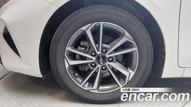 Kia K3 (II) 1.6 Prestige 2023 — фото 5