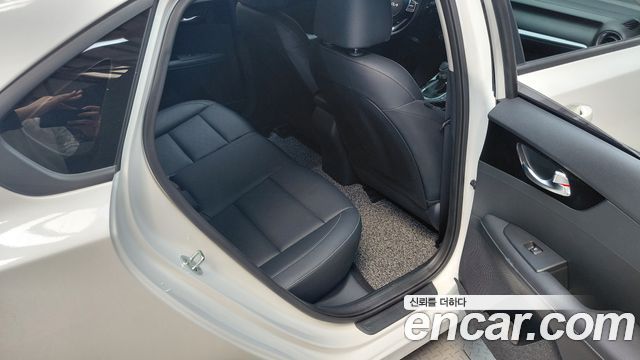 Kia K3 (II) 1.6 Prestige 2023 — фото 12