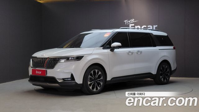 Kia Carnival (IV) Gasoline 9-Seater Signature 2023 — фото 1
