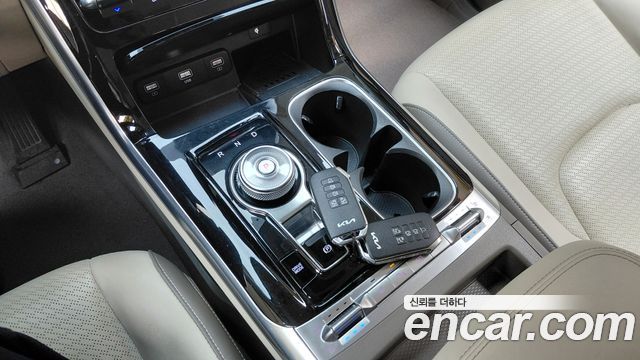 Kia Carnival (IV) Gasoline 9-Seater Signature 2023 — фото 9