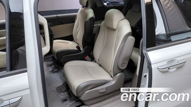 Kia Carnival (IV) Gasoline 9-Seater Signature 2023 — фото 26