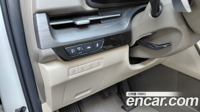 Kia Carnival (IV) Gasoline 9-Seater Signature 2023 — фото 30