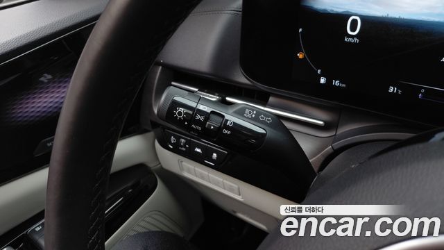 Kia Carnival (IV) Gasoline 9-Seater Signature 2023 — фото 29