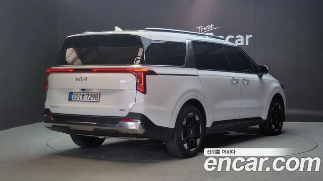 Kia Carnival (IV) HEV 9seater Signature 2024 — фото 2