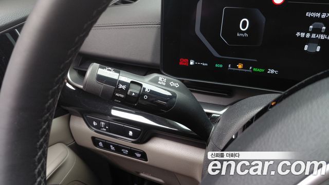Kia Carnival (IV) HEV 9seater Signature 2024 — фото 16