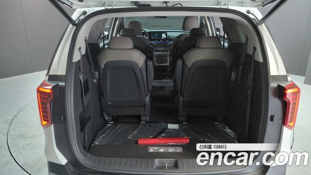 Kia Carnival (IV) HEV 9seater Signature 2024 — фото 18