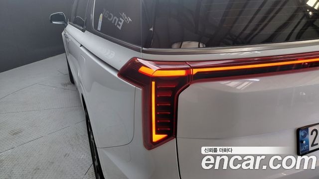 Kia Carnival (IV) HEV 9seater Signature 2024 — фото 23