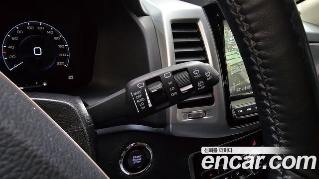 KG Mobility (SsangYong) Rexton Diesel 2.2 2WD Prestige 2022 — фото 19