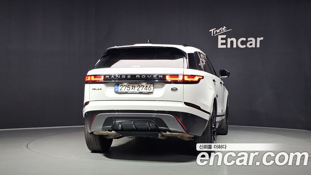 Land Rover Range Rover Velar 2.0 P250 R-Dynamic SE 2023 — фото 4