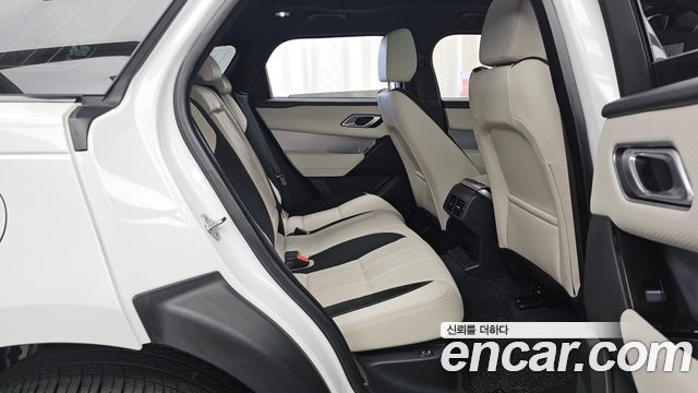 Land Rover Range Rover Velar 2.0 P250 R-Dynamic SE 2023 — фото 16