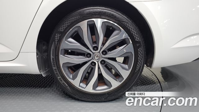 Renault Korea SM6 2.0 LPe PE (Rental car) 2017 — фото 21