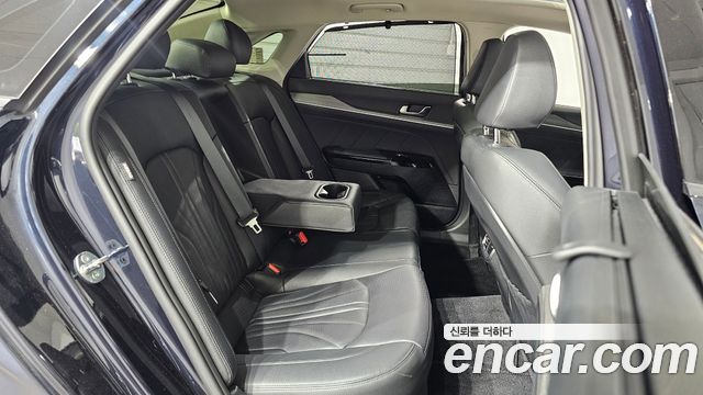 Kia K5 Hybrid (III) Signature 2024 — фото 11
