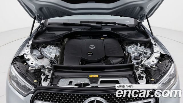 Mercedes-Benz GLC-Class (X254) GLC300 4MATIC AMG Line 2025 — фото 6