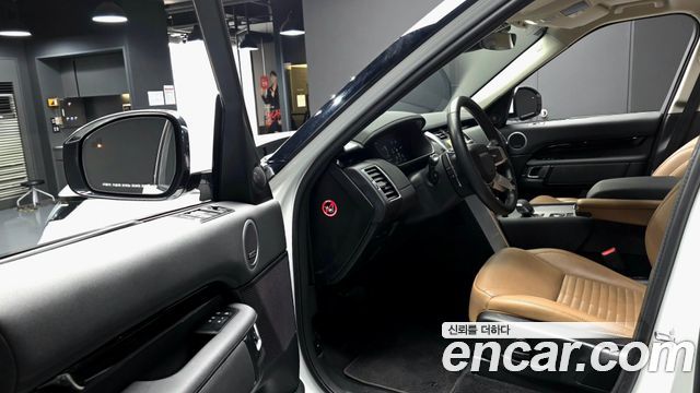 Land Rover Discovery 5 D300 HSE 2022 — фото 11