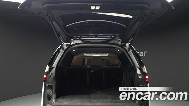 Land Rover Discovery 5 D300 HSE 2022 — фото 19