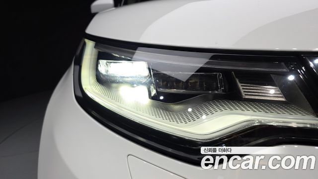 Land Rover Discovery 5 D300 HSE 2022 — фото 22