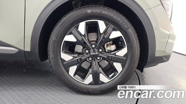 Kia Sportage (V) Diesel 2.0 4WD Signature Gravity 2023 — фото 21