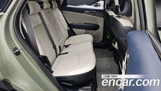 Kia Sportage (V) Diesel 2.0 4WD Signature Gravity 2023 — фото 27