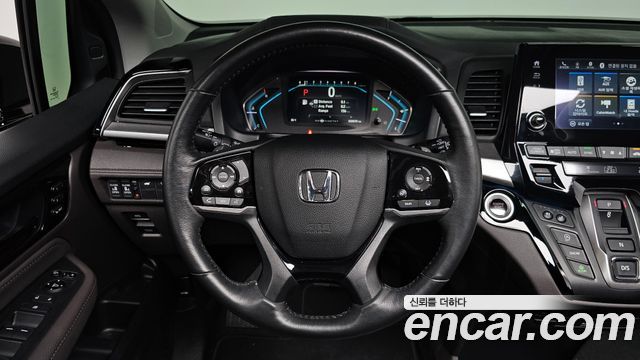 Honda Odyssey 3.5 5th 2019 — фото 13