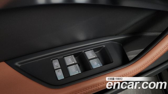 Audi e-tron 55 Quattro 2023 — фото 33
